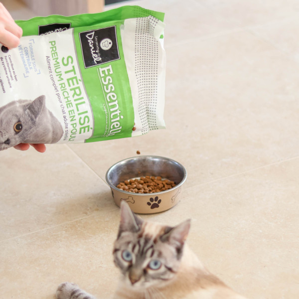 Croquettes Essentielle chat stérilisé poulet - 3 kg